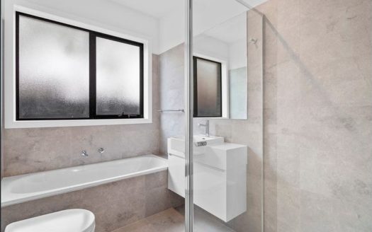 3/90 Civic Parade, Altona, Vic 3018